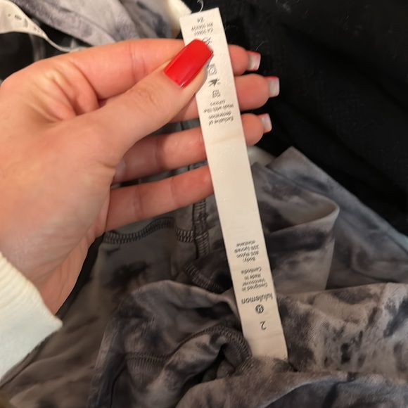 Gray tie dye lululemon legging & sports bra set - Picture 7 of 7